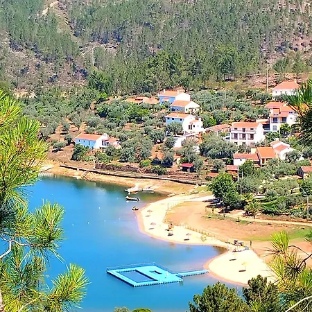 Nyaraló Casa Da Lameira *